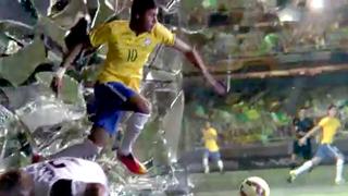 Neymar elude rivales con ayuda de espejos en spot publicitario