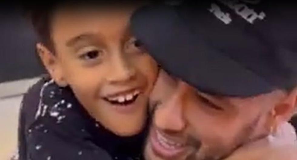 The unmissable reaction of Denilson’s son upon meeting Neymar | VIDEO