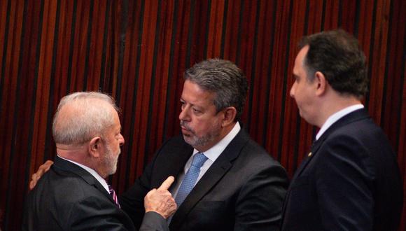 Analistas de Brasil elevaron sus estimaciones para la tasa de interés de referencia después de que el presidente electo, Luiz Inácio Lula da Silva, consiguiera la aprobación para un plan de gastos de US$32.000 millones.
