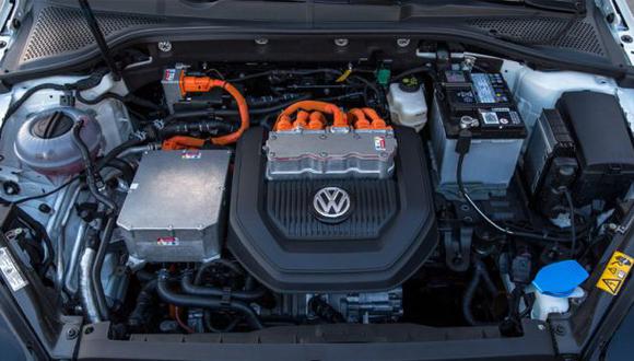 VW analiza alianza con LG y Panasonic para producir baterías