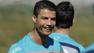 Cristiano Ronaldo entrenó hoy con normalidad junto a Portugal