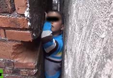 China: tensión y temor en rescate a niño atrapado entre 2 paredes