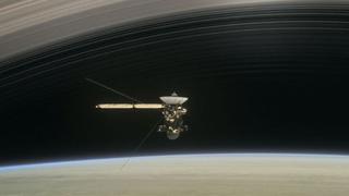 [BBC] Cuánto dura un día en Saturno y otras preguntas que la sonda Cassini intentará responder en 30 días