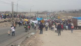 Puente Arequipa - Cusco fue bloqueado por manifestantes