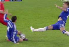 Chelsea vs. Liverpool: Terry lesiona a su compañero Fábregas (VIDEO)