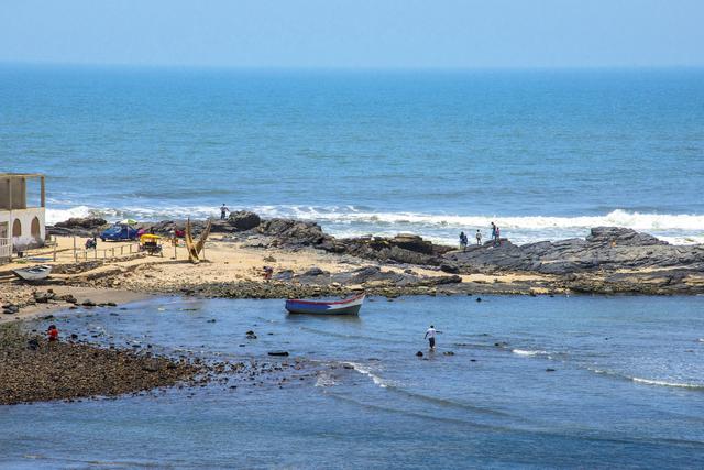 Así es conocido Puémape, pues solo se activa en verano. El resto del año es una pequeña caleta de pescadores. (Foto: Flor Ruiz)