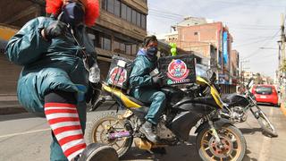 “Payallevar”: Cómo los payasos bolivianos se reinventan para seguir trabajando durante crisis por coronavirus | FOTOS 