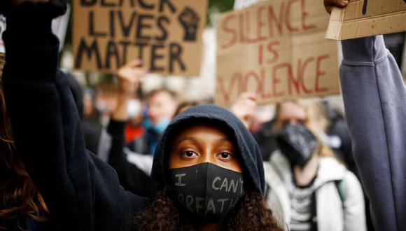 Bajo el lema Black Lives Matter miles de personas en el mundo salieron a protestar tras la muerte de George Floyd en Minneapolis, (Foto: REUTERS/Henry Nicholls)