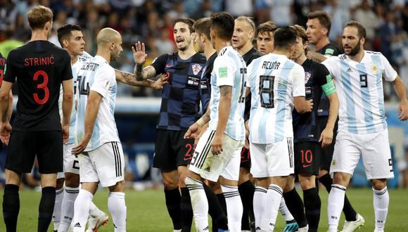 Los argentinos perdieron los papeles durante el encuentro. (Foto: EFE)