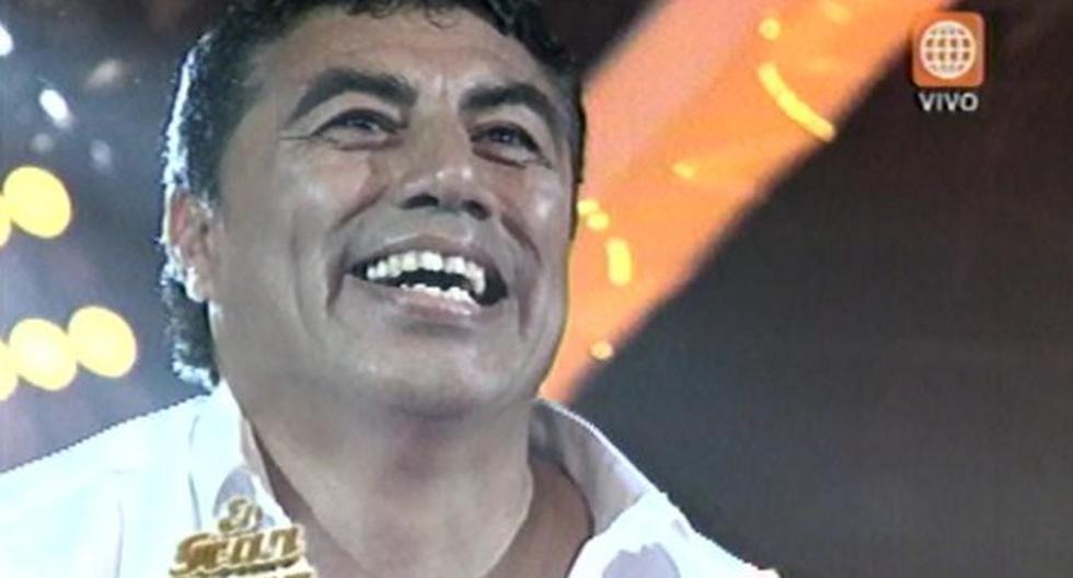 Julio \'Coyote\' Rivera se lució en la pista de baile. (Foto: Captura América Televisión)
