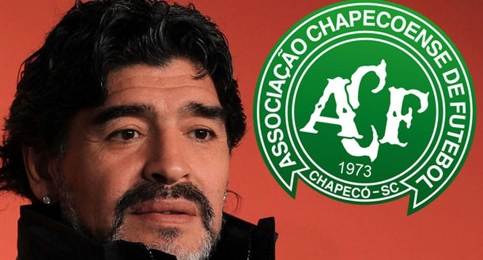 Diego Maradona se solidarizó con el Chapecoense y envió su pesar al club | Foto: Getty