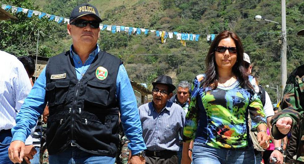 Daniel Urresti y Tania Quispe durante visita a puestos de control en el VRAEM. (Foto: Ministerio del Interior / Flickr)