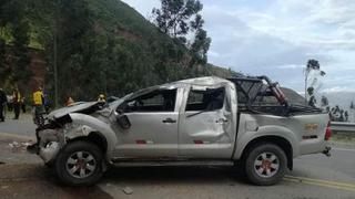 Dos dirigentes comunales muertos y varios militares heridos por vuelco de camioneta en Apurímac