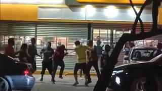 Hinchas de América y San Luis protagonizan salvaje pelea en la calle tras el partido | VIDEO