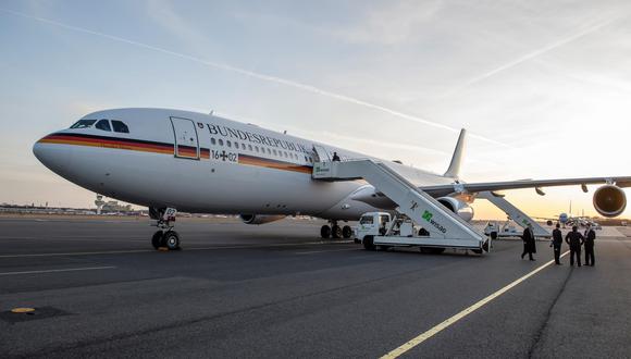 Angela Merkel: Avión de canciller de Alemania aterriza de emergencia en Colonia por un problema técnico cuando se dirigía al G20 en Argentina. (EFE).