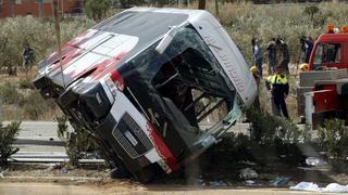 España: Mueren 13 estudiantes en choque de autobús