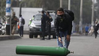 SJL: largas colas para recargar balones de oxígeno y recibir atención médica integral | FOTOS Y VIDEO