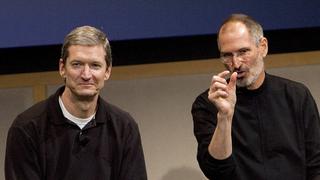 Tim Cook revela que su mayor discusión con Steve Jobs fue por la estrategia de venta del primer iPhone