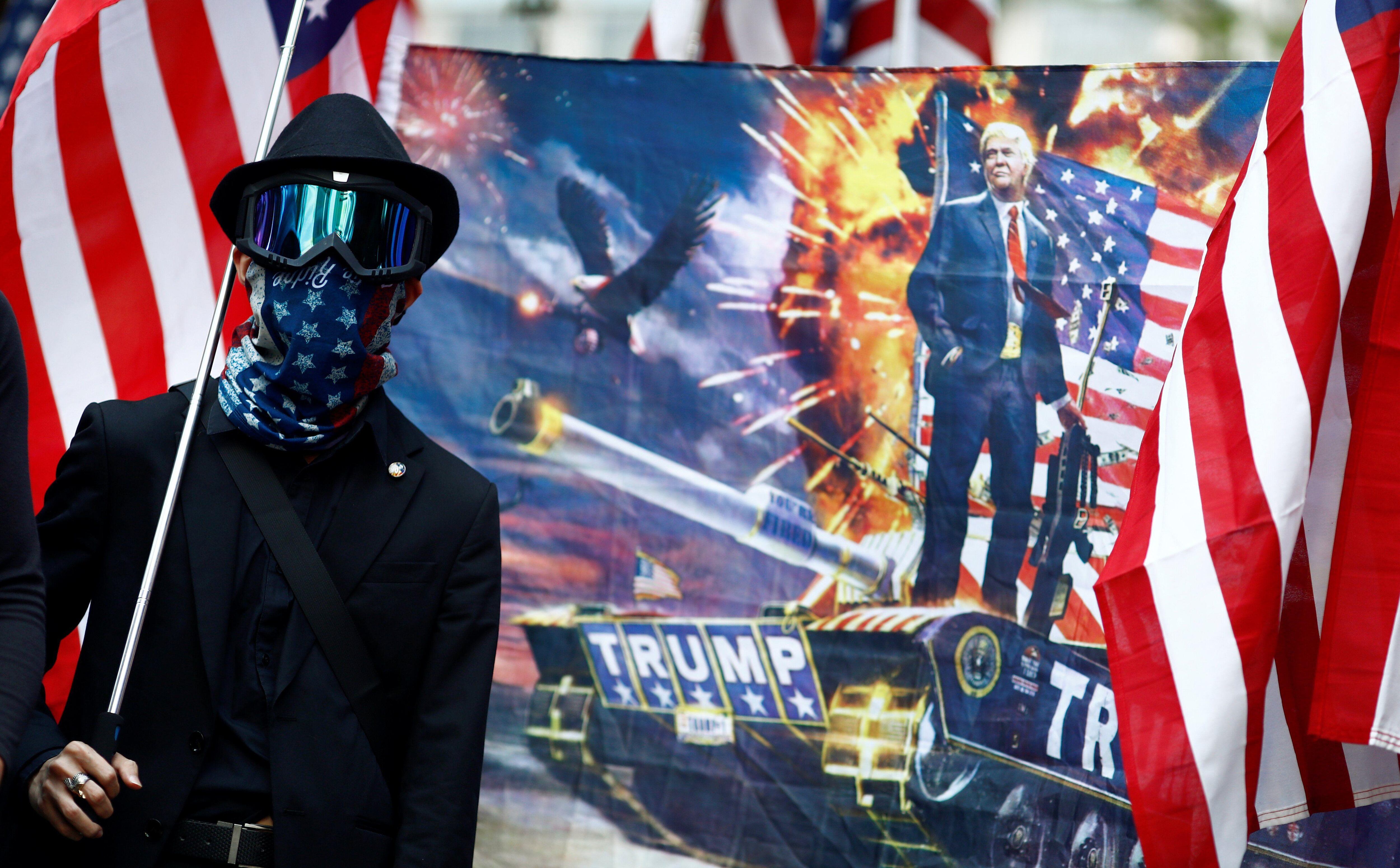 Manifestantes prodemocracia de Hong Kong ahradecen el respaldo de Estados Unidos. (REUTERS/Thomas Peter).