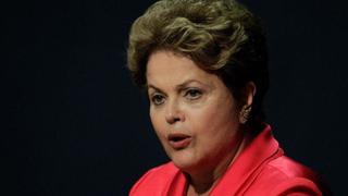 Dilma no olvida el 7-1 y pide dejar de exportar futbolistas