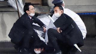 Primer ministro de Japón sale ileso tras explosión que sacude puerto que visitaba para un discurso