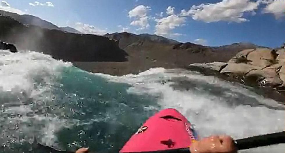 Dane Jackson bajó un poco más de 40 metros con su kayak. (Foto: Captura)