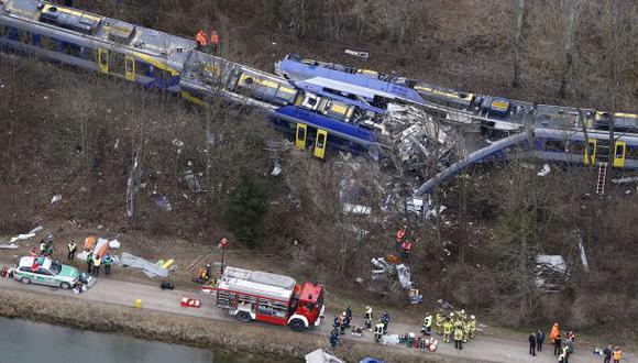 Alemania: Choque de trenes fue provocado por "error humano"