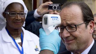 François Hollande visitó Guinea, la cuna del ébola