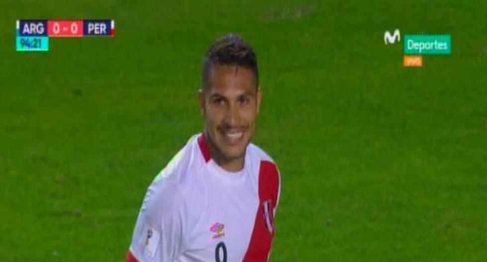 Paolo Guerrero remató el tiro libre de la última jugada del partido, pero reaccionó muy bien el portero Sergio Romero. (Video: Movistar)