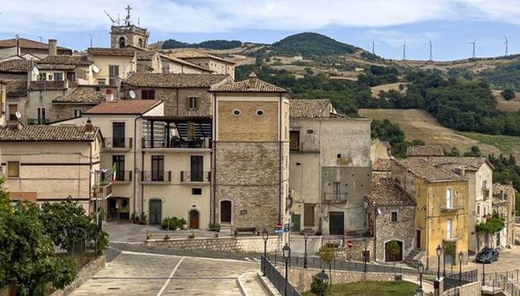 Roseto Valforte ofrece 5.000 euros a quien se traslade con el objetivo de devolver la vida a este enclave fantasma. (Foto: EFE/ Lucilla Parisi)