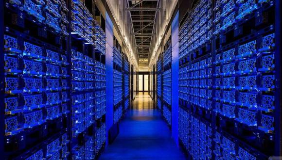 La empresa Facebook guarda su información en centros de datos como este, en Oregón. (Foto: Getty )