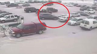 YouTube: conductor de 92 años chocó contra nueve autos (VIDEO)