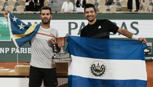 Marcelo Arevalo se convirtió en el primer centroamericano en ganar en Roland Garros. (Foto: AP)