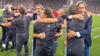 La celebración de Ricardo Gareca con el comando técnico de la selección peruana al final del partido | VIDEO