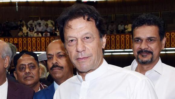 La exestrella de críquet, que capitaneó a la selección paquistaní que logró la copa del mundo de 1992, se impuso en la votación con el apoyo de varios partidos menores. (Foto: EFE)