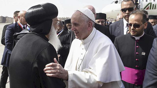 Francisco llega a El Cairo, Egipto, en una visita arriesgada - 1