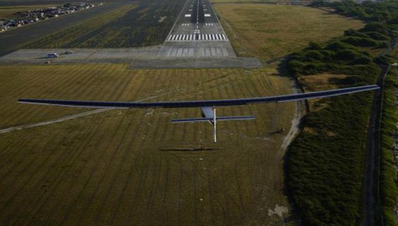 Avión solar realiza con éxito vuelo de prueba en Hawái