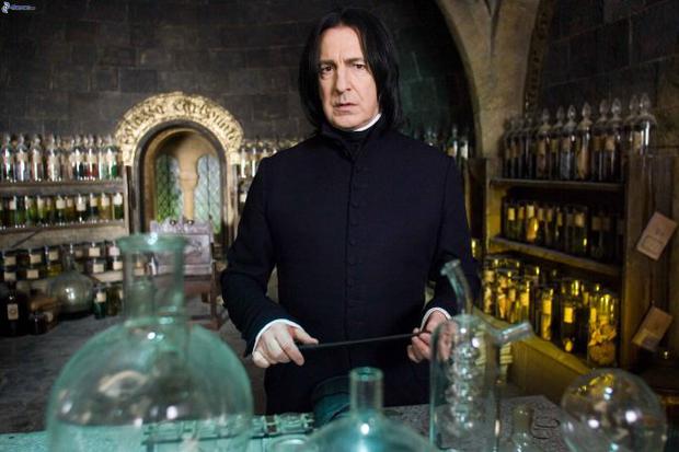 Alan Rickman passed away on January 14, 2016 after suffering from pancreatic cancer.  (Photo: Warner Bros.)