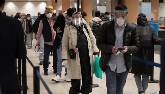 FOTO: Renzo Salazar / El Comercio. Aeropuerto Jorge Chávez en el primer día de reinicio de operaciones.