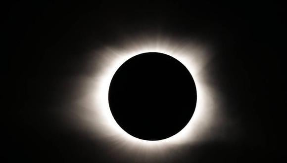 A qué hora, dónde y cómo ver el Eclipse Total de Sol 2024 | A poco de que miles disfruten del Eclipse Total en varias partes del mundo, en la siguiente nota te contaremos los detalles relacionados a este evento. (Foto: EFE/ERIK S. LESSER)