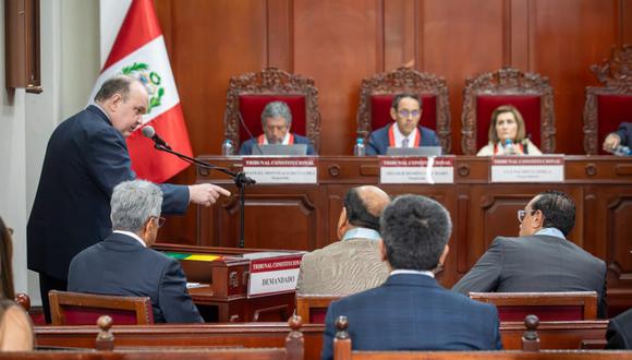 López Aliaga se presentó en audiencia del Tribunal Constitucional sobre el peaje de Rutas de Lima. (Foto: MML)