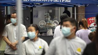 China registra 46 nuevos contagios de coronavirus, 21 de ellos locales