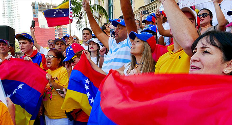 Cientos de venezolanos protestan en Miami contra el Gobierno de Maduro. (Foto: EFE)