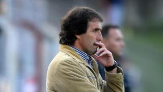 Alianza Lima espera la respuesta del técnico uruguayo Guillermo Almada