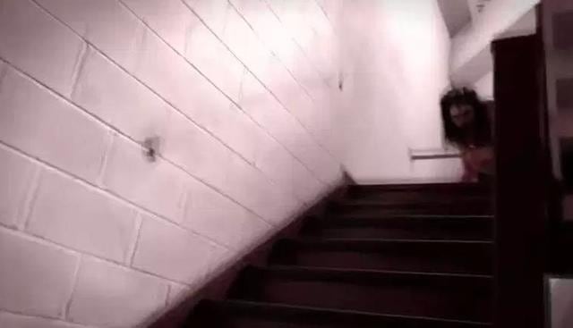 'Momo' de WhatsApp: el nuevo viral del 2018 se ha convertido en toda una celebridad. Conoce en este artículo la verdad detrás de las "apariciones" y la historia completa de este curioso personaje (Foto: YouTube)