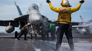 EE.UU. despliega portaaviones Nimitz en el Golfo Pérsico para compensar el retiro de tropas de Afganistán