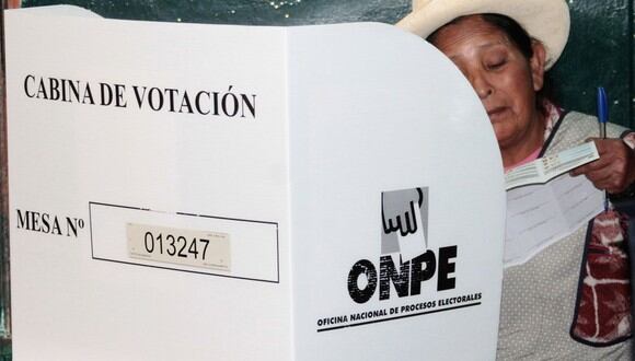 Los ciudadanos están a la expectativa de saber qué local de votación les asignaron. (Foto: STR / AFP)