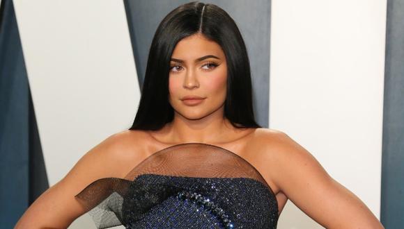 Kylie Jenner y el vestido que no le permitió sentarse en la fiesta posterior a la entrega de los Oscar 2020. (Foto: AFP)