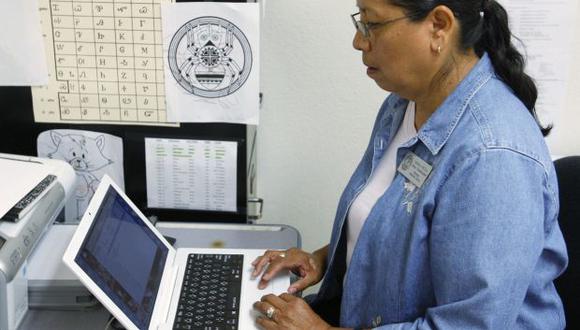 El uso de aplicaciones de mensajes particularmente elevado en los trabajadores de rubros relacionados a la tecnología. (Foto: AP)