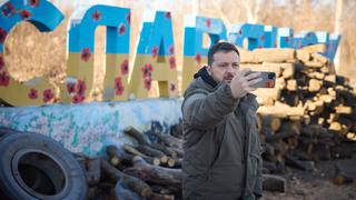 Ucrania denuncia que Rusia convirtió en “ruinas quemadas” la ciudad de Bajmut